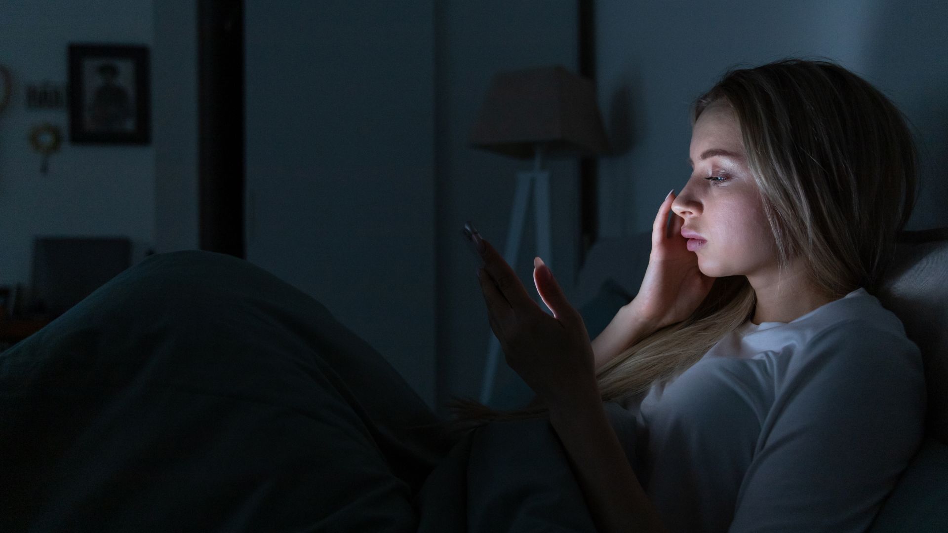 9 Side Effects Of Artificial Light We Should All Be Worried About